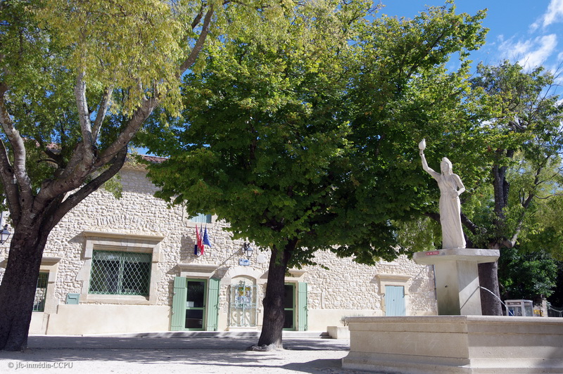 Guarrigues Mairie 05